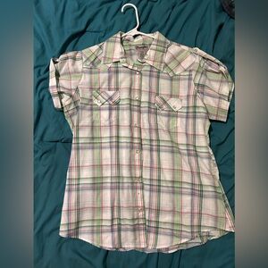 Women’s Wrangler Plaid Button Up
